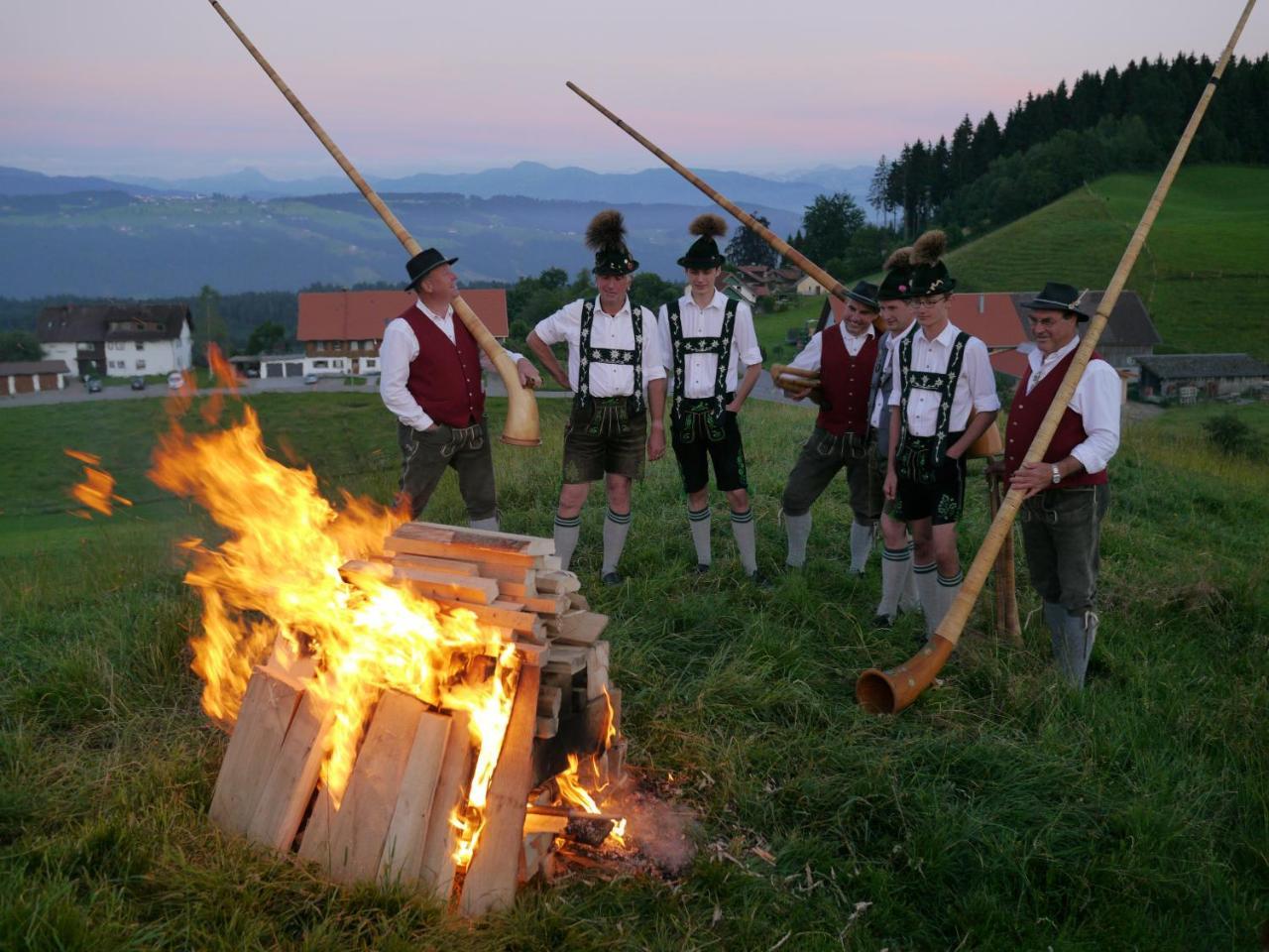 Hotel Alpenrose Gut Schlafen & Fruehstuecken Scheidegg Esterno foto